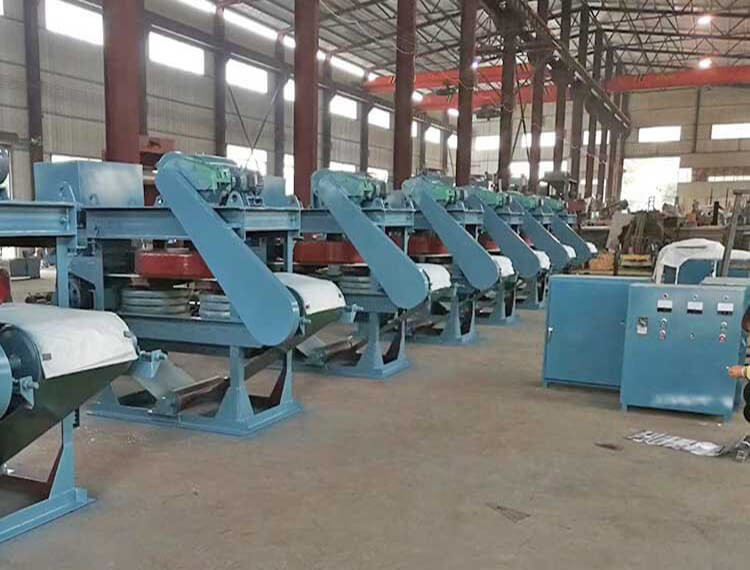 3 - Single disc electromagnetic separator