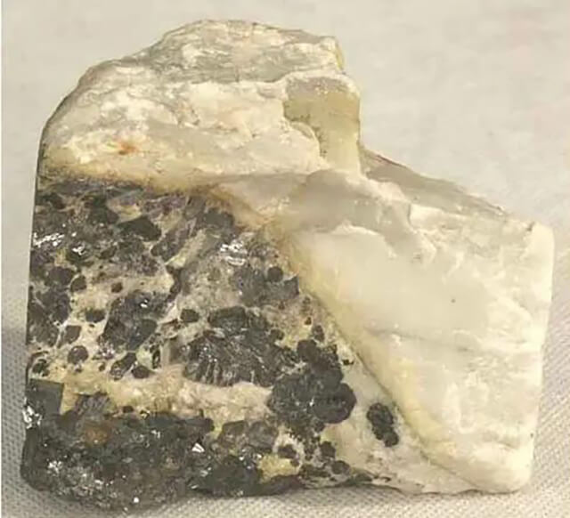 铅锌矿矿石 Lead Zinc ore2 - How can you identify different ores?